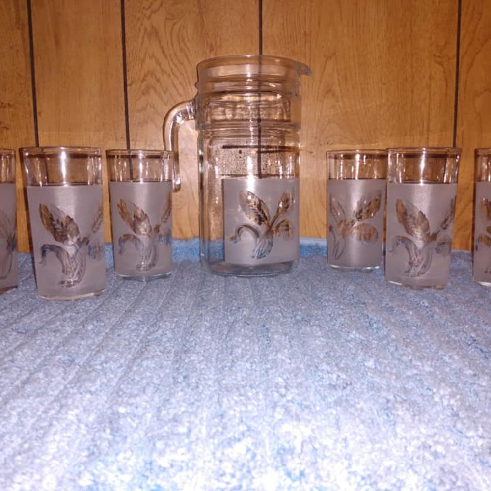 Italy Vintage Pitcher & 6 Glasses